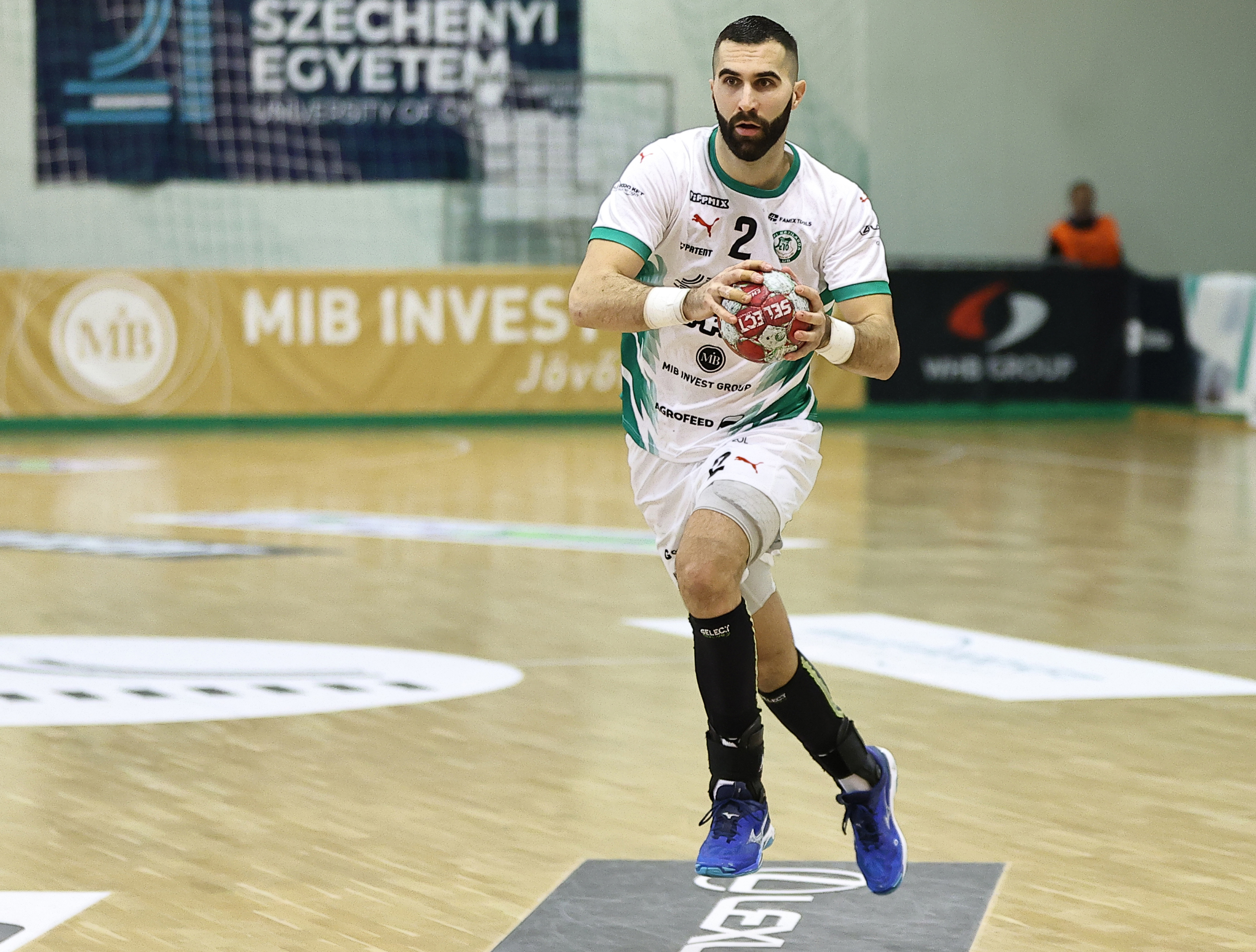 2025_12_11_ETO-UNI-Komlo-239