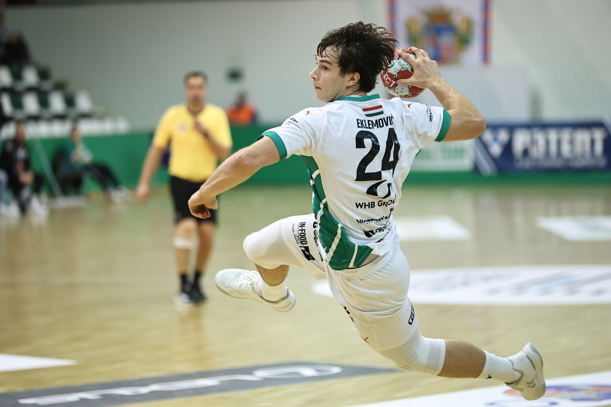 2025_12_11_ETO-UNI-Komlo-261