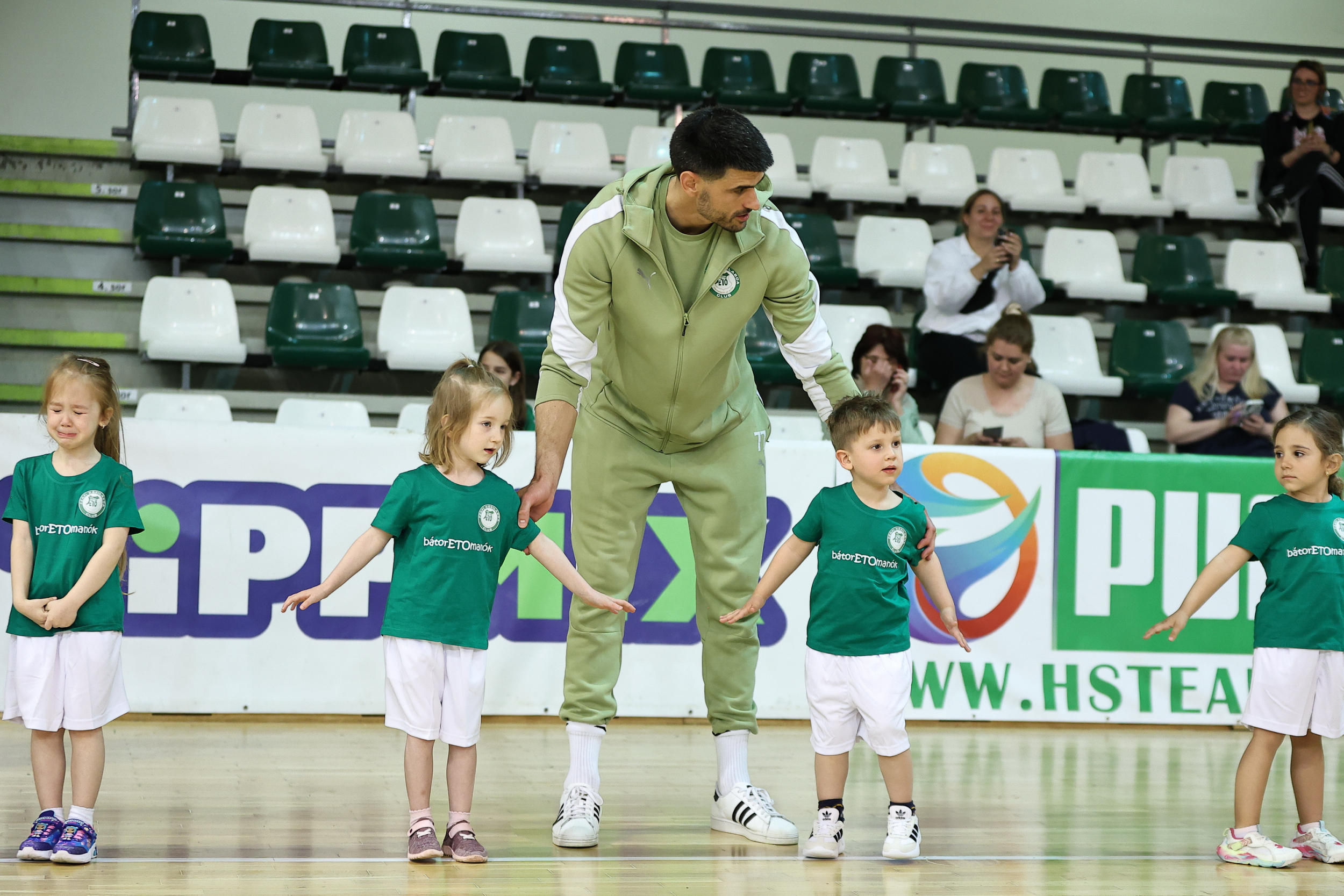 2026_04_07_ETO-manok-edzes-023