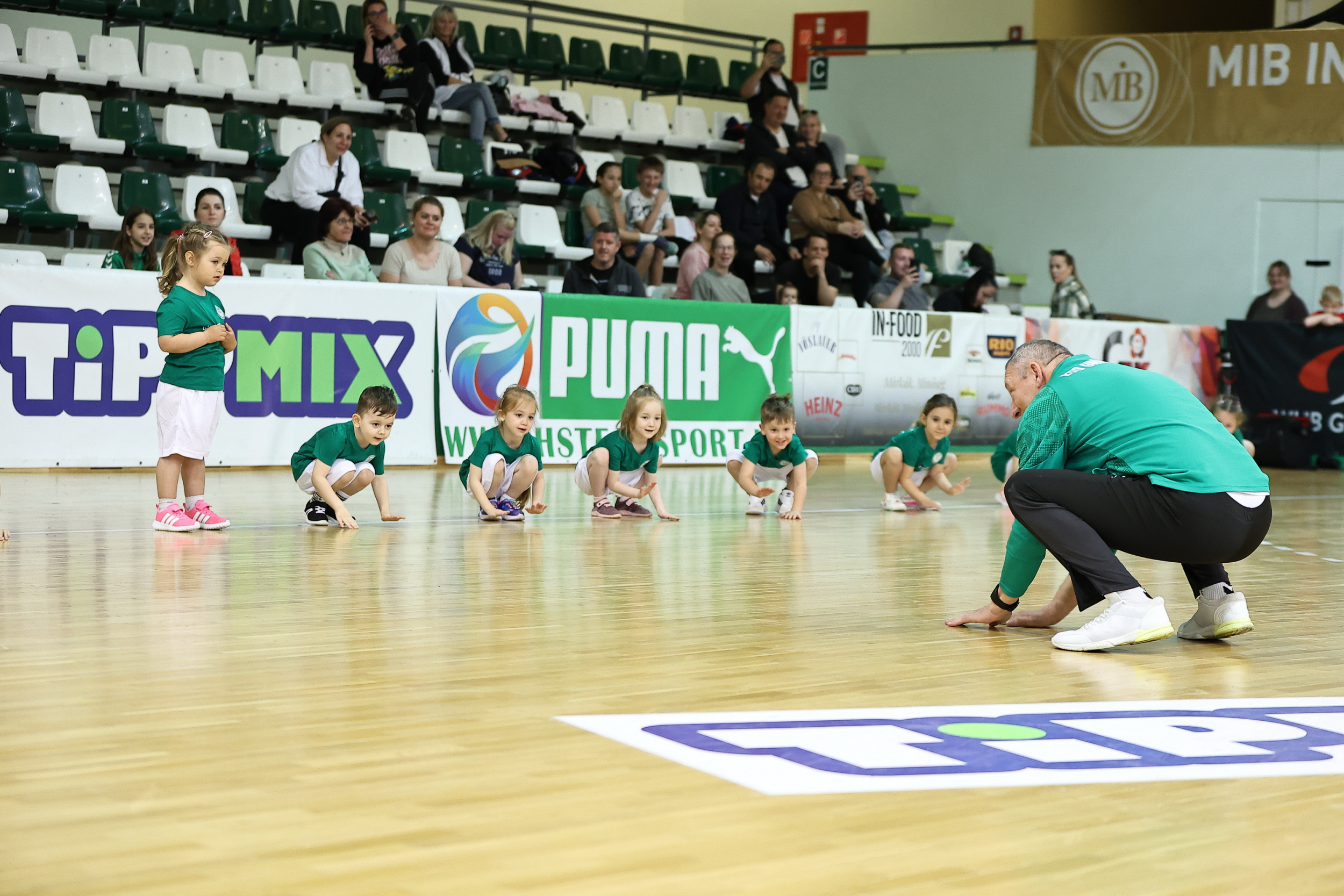 2026_04_07_ETO-manok-edzes-026