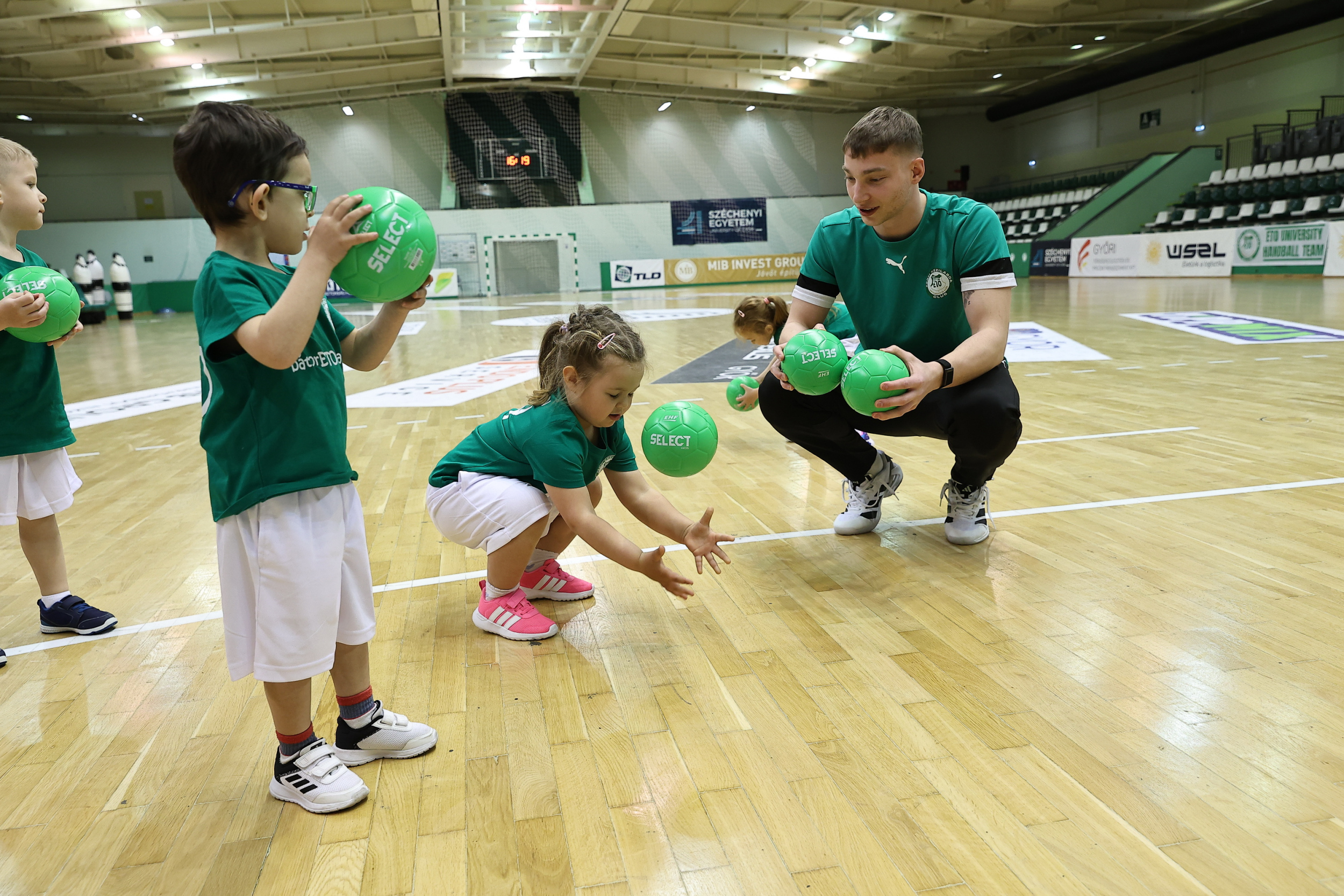 2026_04_07_ETO-manok-edzes-035