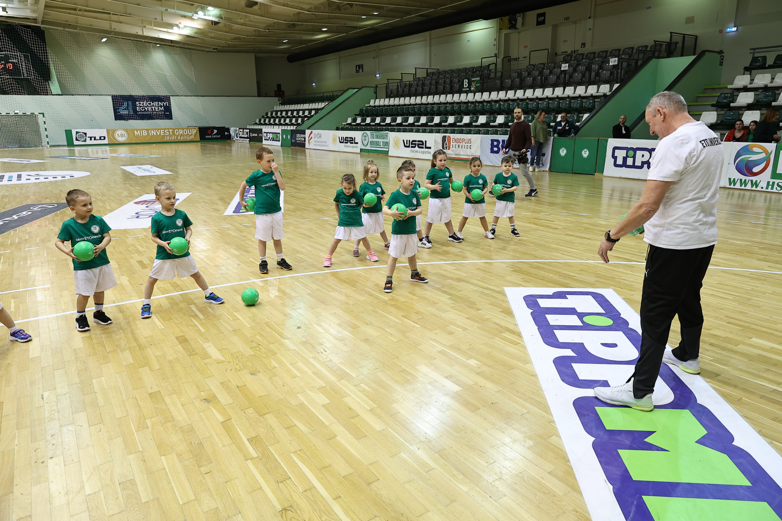 2026_04_07_ETO-manok-edzes-036