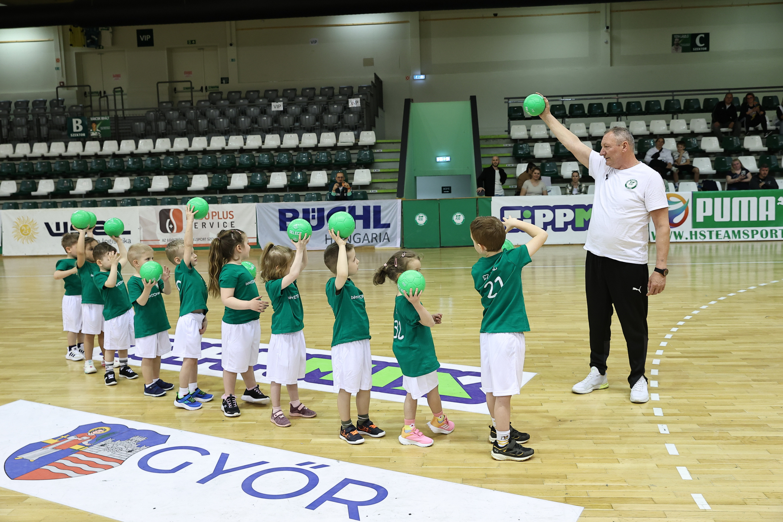 2026_04_07_ETO-manok-edzes-040