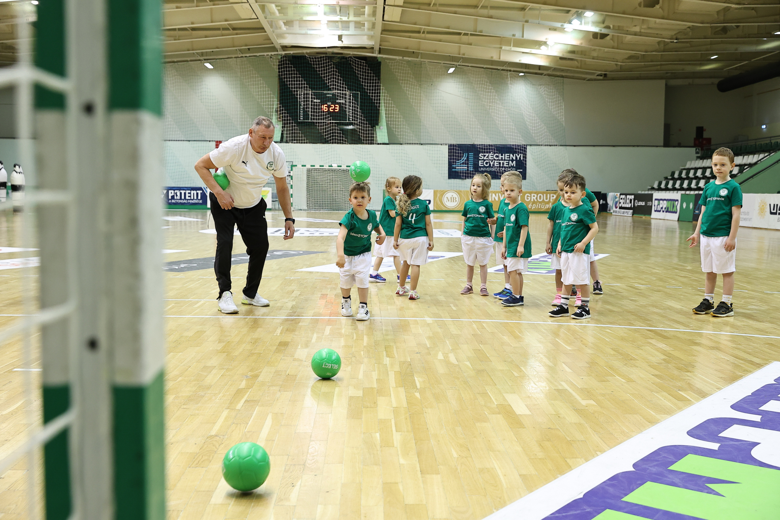 2026_04_07_ETO-manok-edzes-042