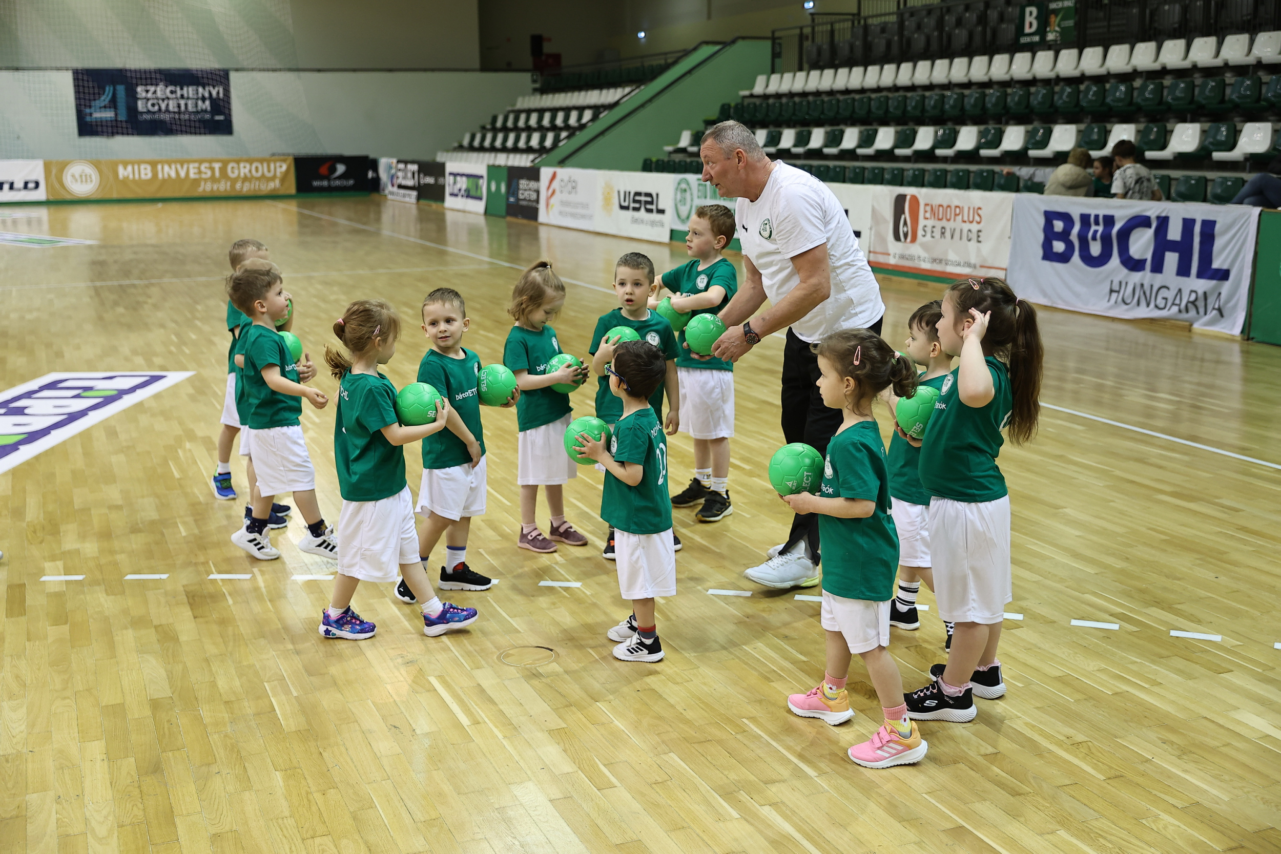 2026_04_07_ETO-manok-edzes-063