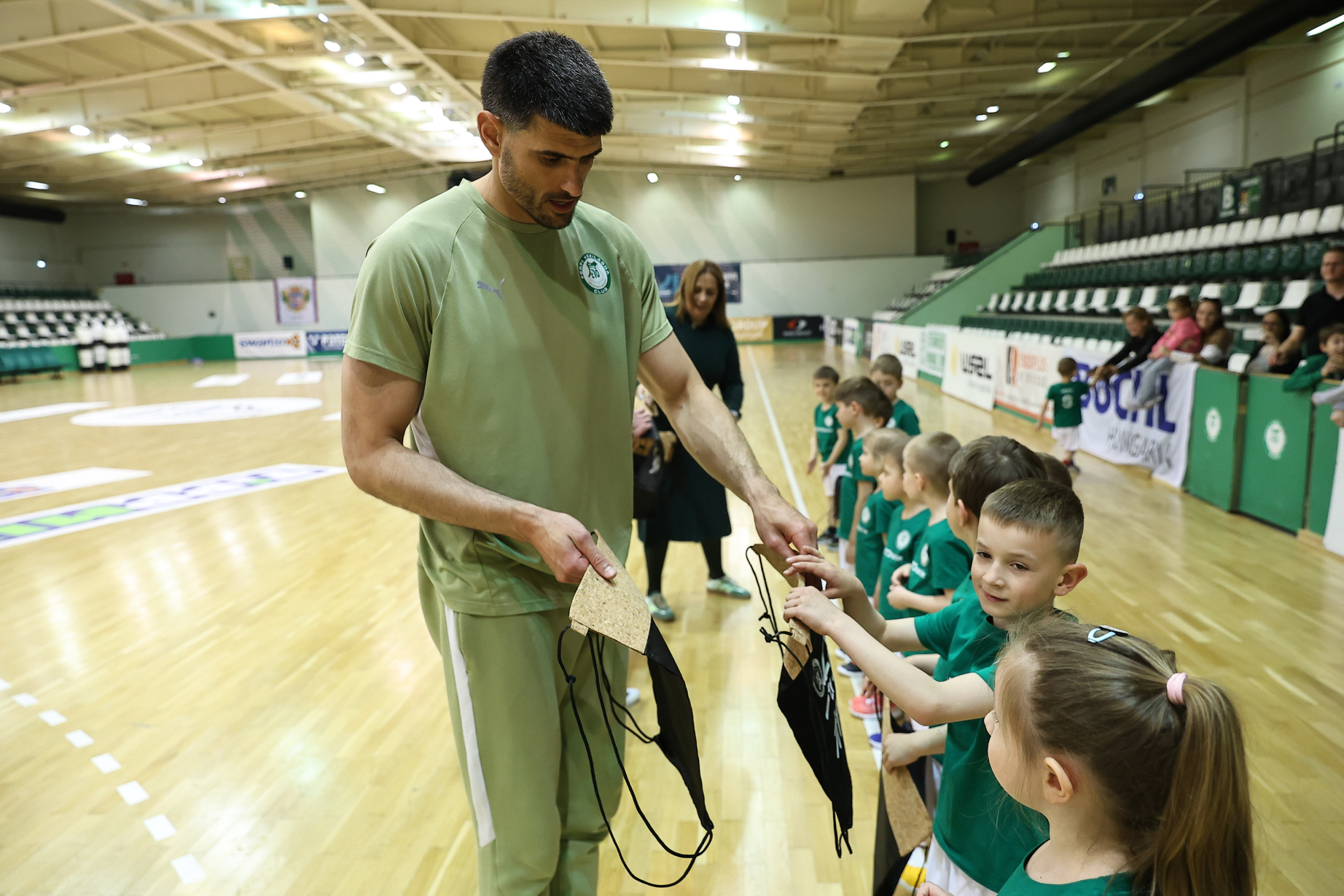 2026_04_07_ETO-manok-edzes-086