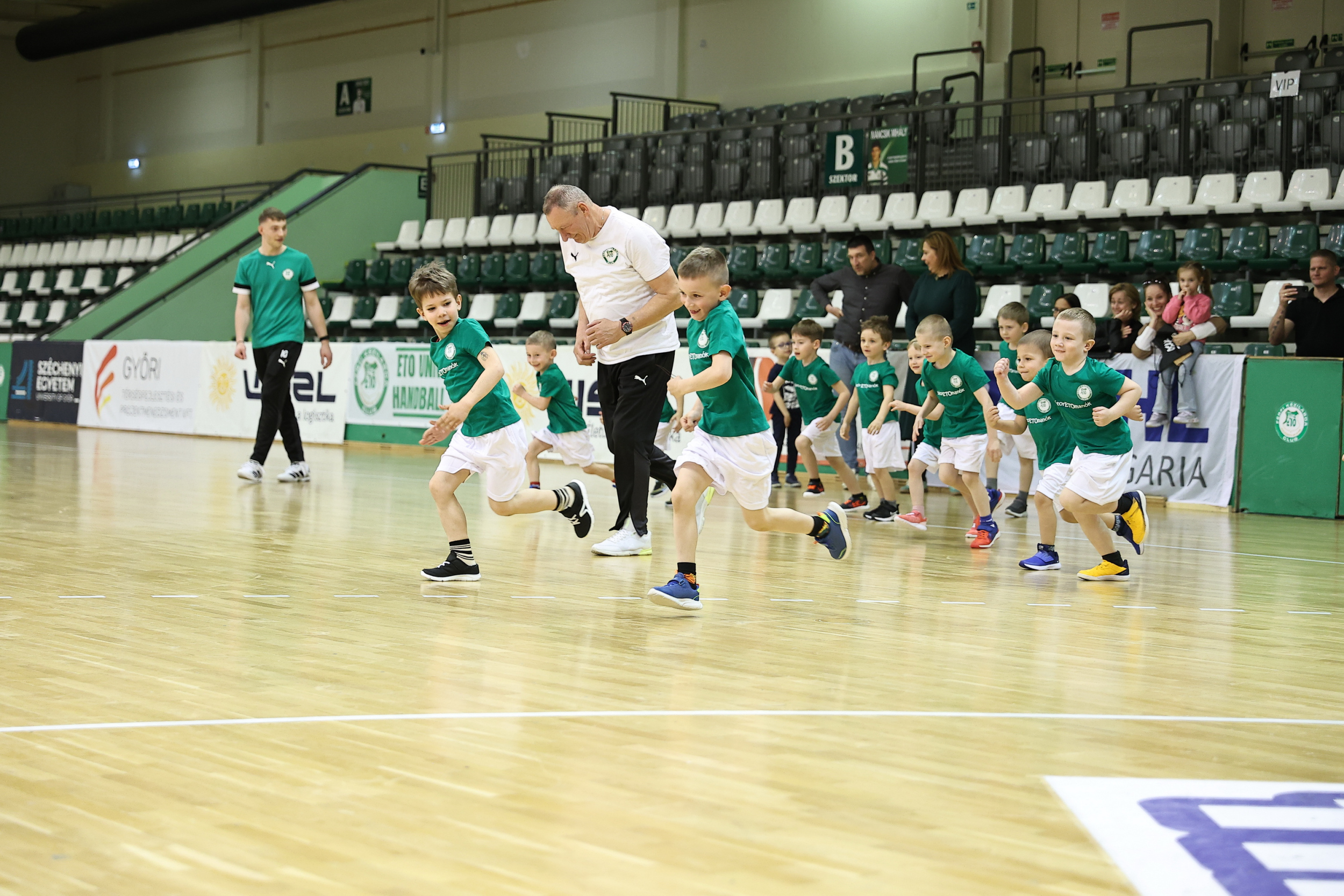 2026_04_07_ETO-manok-edzes-089