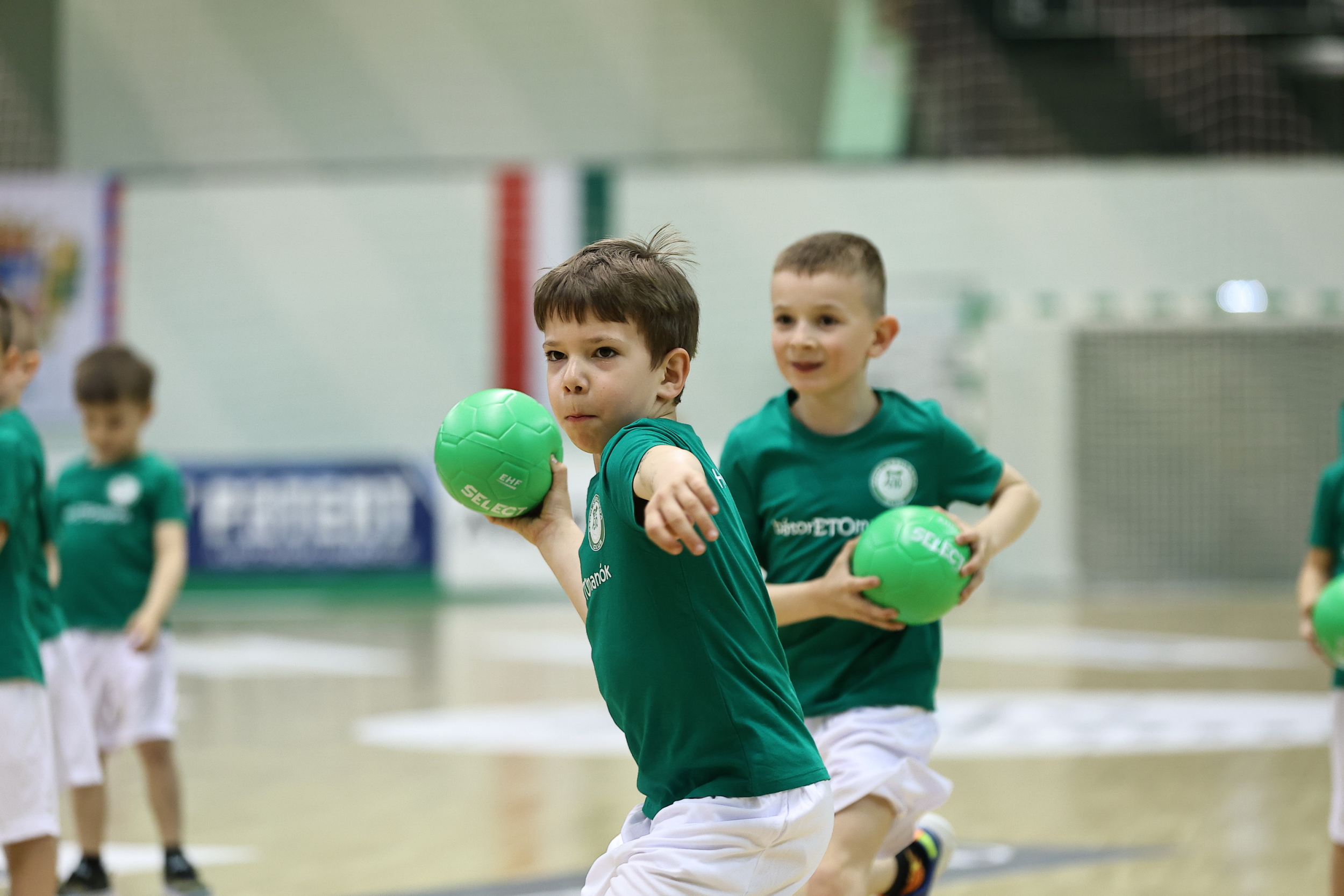 2026_04_07_ETO-manok-edzes-120